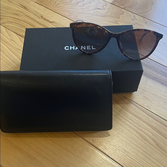 Chanel Acetate Metal Butterfly Sunglasses 5459-A Tortoise - Picture 5 of 8